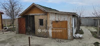 Eladó családi ház Püspökladány