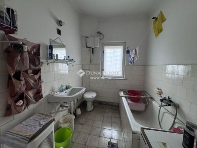 Eladó családi ház Pécs