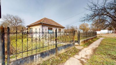 Eladó családi ház Hangács