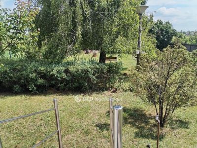 Eladó családi ház Vámospércs