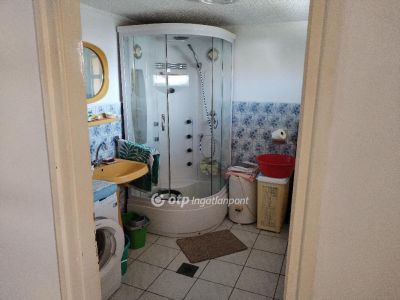 Eladó családi ház Vámospércs