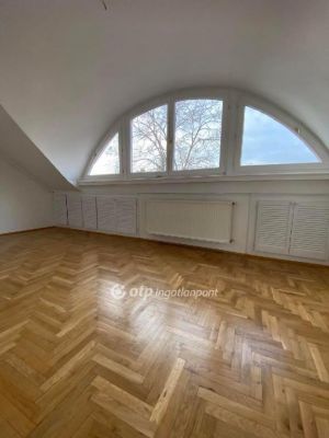 Eladó családi ház Budapest