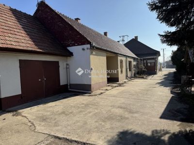 Eladó családi ház Szigetszentmiklós