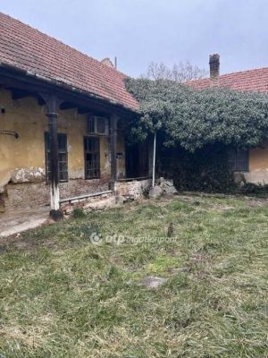 Eladó családi ház Aszód