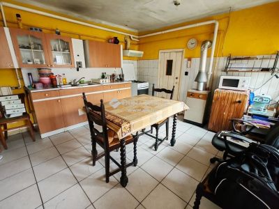 Eladó családi ház Békéscsaba