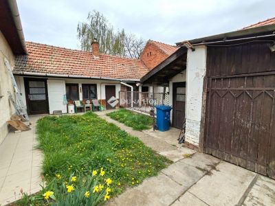 Eladó családi ház Békéscsaba