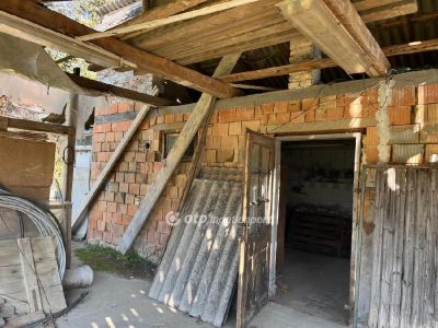 Eladó családi ház Szekszárd