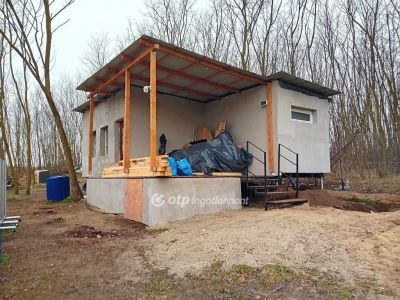 Eladó nyaraló Gödöllő