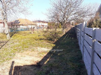 Eladó lakóövezeti telek Siófok