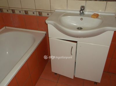 Eladó lakás Gyöngyös