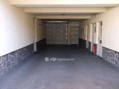 Eladó lakás Gyöngyös