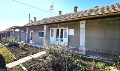 Eladó családi ház Jászberény