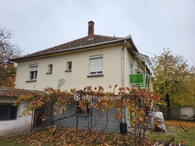 Eladó családi ház Jászberény