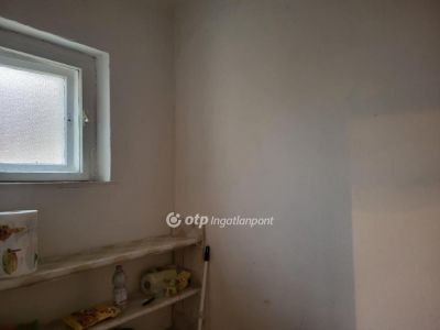 Eladó családi ház Jászberény