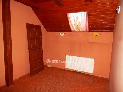 Eladó családi ház Pilisborosjenő