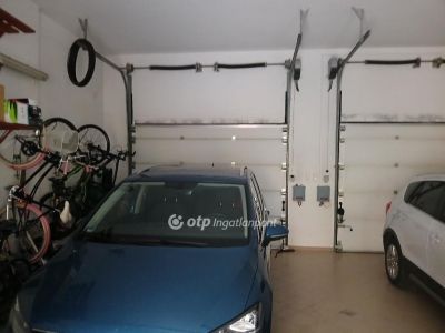 Eladó lakás Gyöngyös