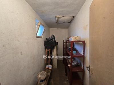 Eladó családi ház Püspökladány