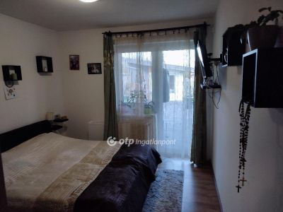 Eladó ikerház Győr