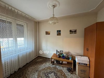 Eladó családi ház Demecser