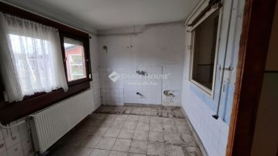 Eladó sorház Beloiannisz