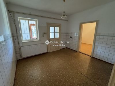 Eladó családi ház Szigetszentmiklós