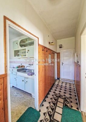 Eladó családi ház Budapest