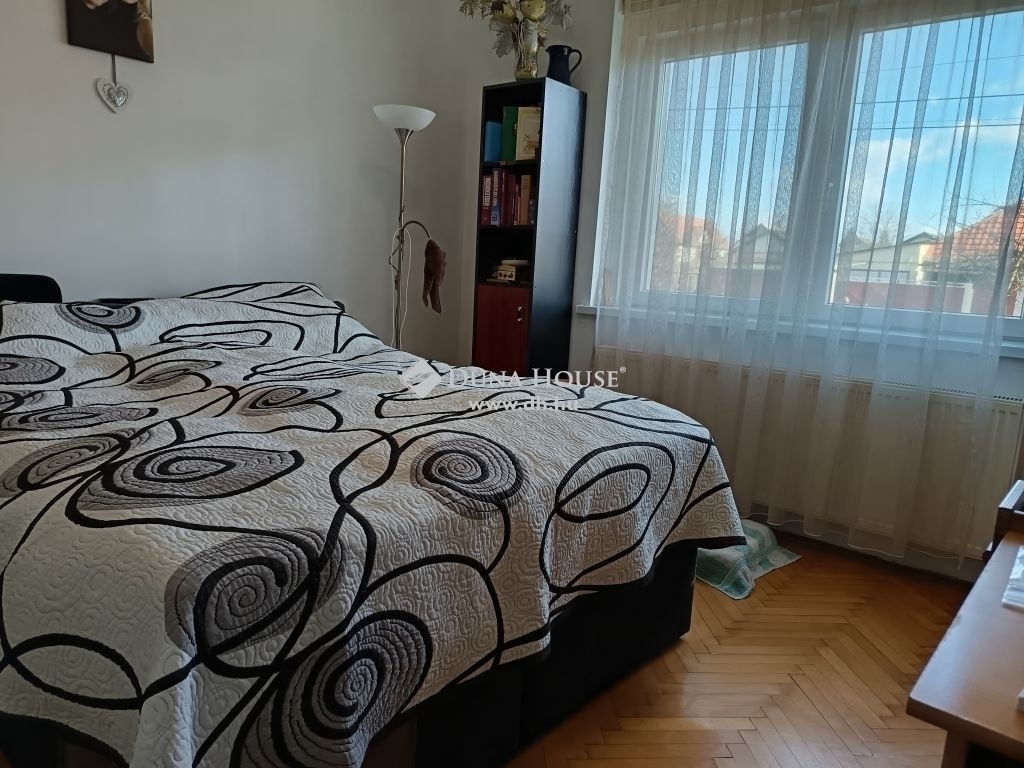 Eladó ikerház Monor