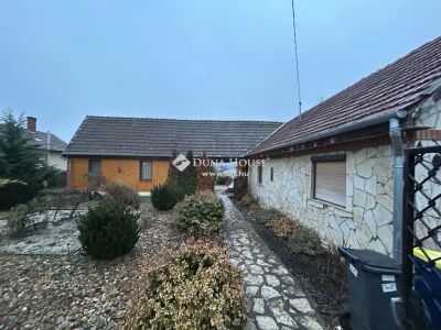 Eladó családi ház Albertirsa