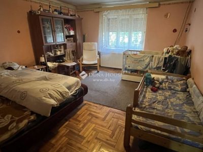Eladó családi ház Albertirsa
