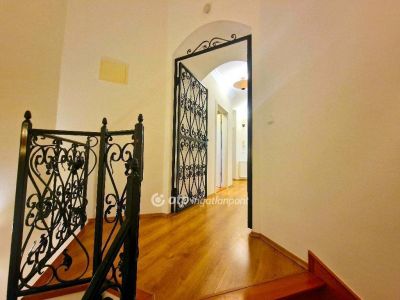 Eladó családi ház Budapest