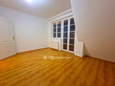 Eladó családi ház Budapest