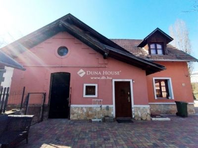 Eladó családi ház Budapest