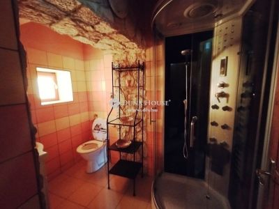 Eladó családi ház Budapest