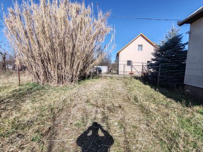 Eladó telek Szentes