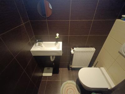 Kiadó sorház Velence