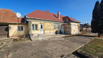 Eladó családi ház Mezőkövesd