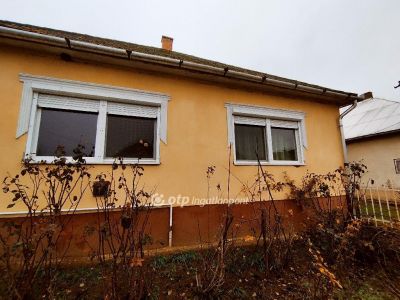 Eladó családi ház Vásárosnamény