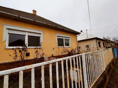 Eladó családi ház Vásárosnamény