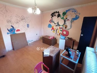 Eladó családi ház Téglás
