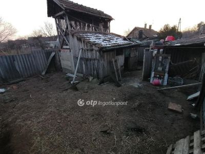 Eladó családi ház Téglás