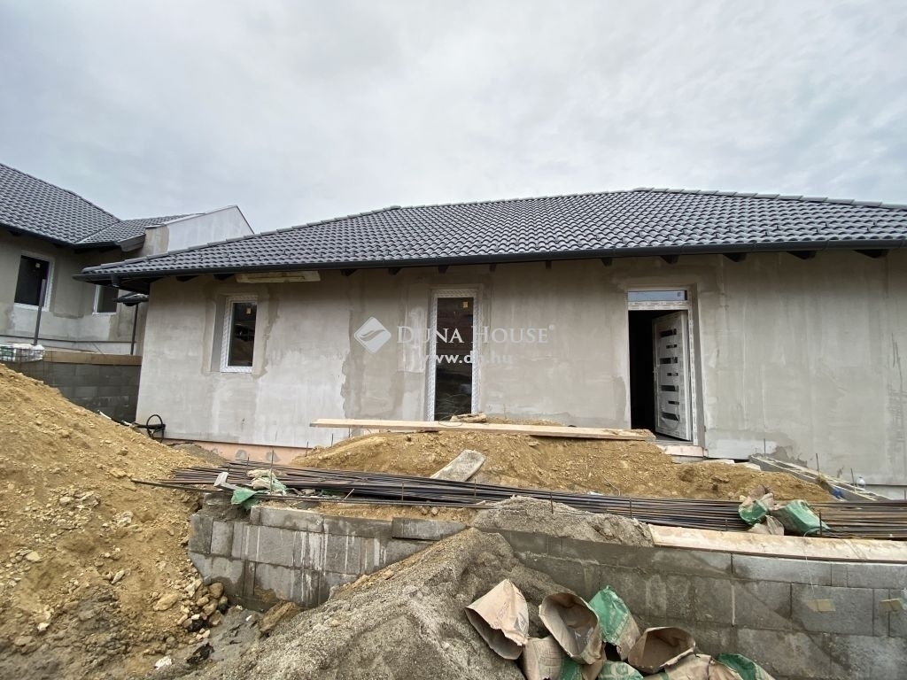Eladó ikerház Mende