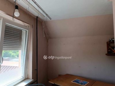 Eladó családi ház Újfehértó
