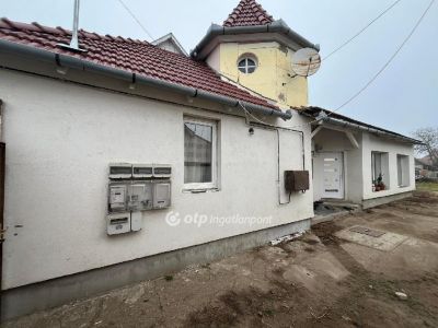 Eladó családi ház Hajdúbagos