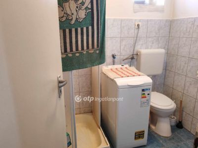Eladó családi ház Jászfényszaru