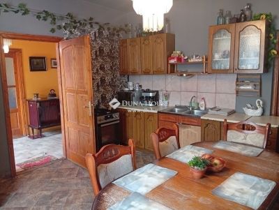 Eladó családi ház Maglód