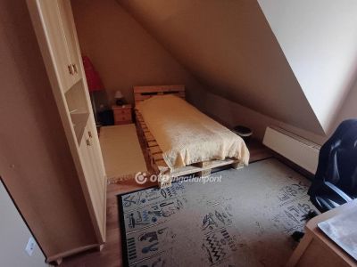 Eladó családi ház Tiszaújváros