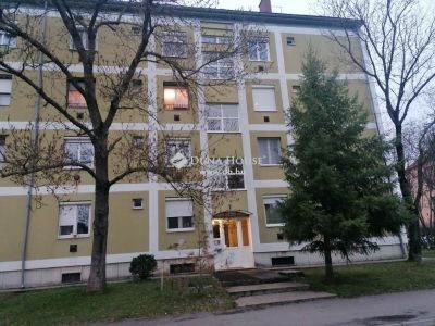 Eladó lakás Pécs