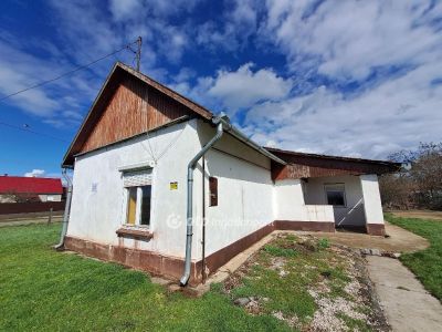 Eladó családi ház Nádudvar