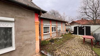 Eladó családi ház Mezőcsát