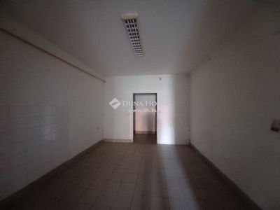 Eladó családi ház Mende